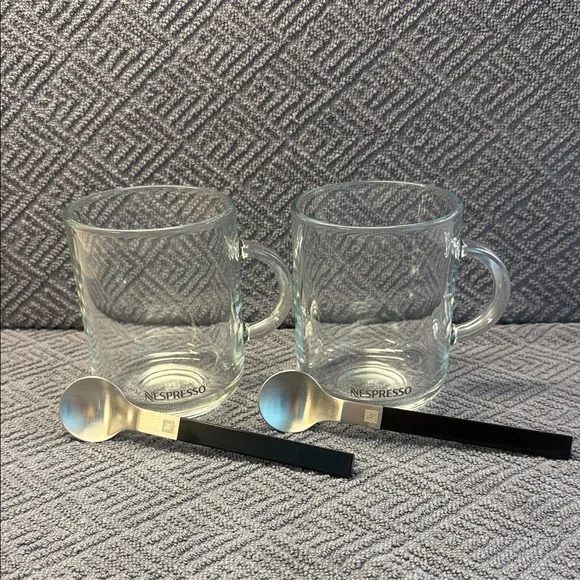 Nespresso Vertuo Coffee Mugs, Medium - Set of 2, with spoons (Glass) - Picture 2 of 5